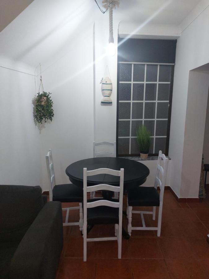 Gota D'Agua Guest House วิลานอวา ดิ มิลฟงติส ภายนอก รูปภาพ